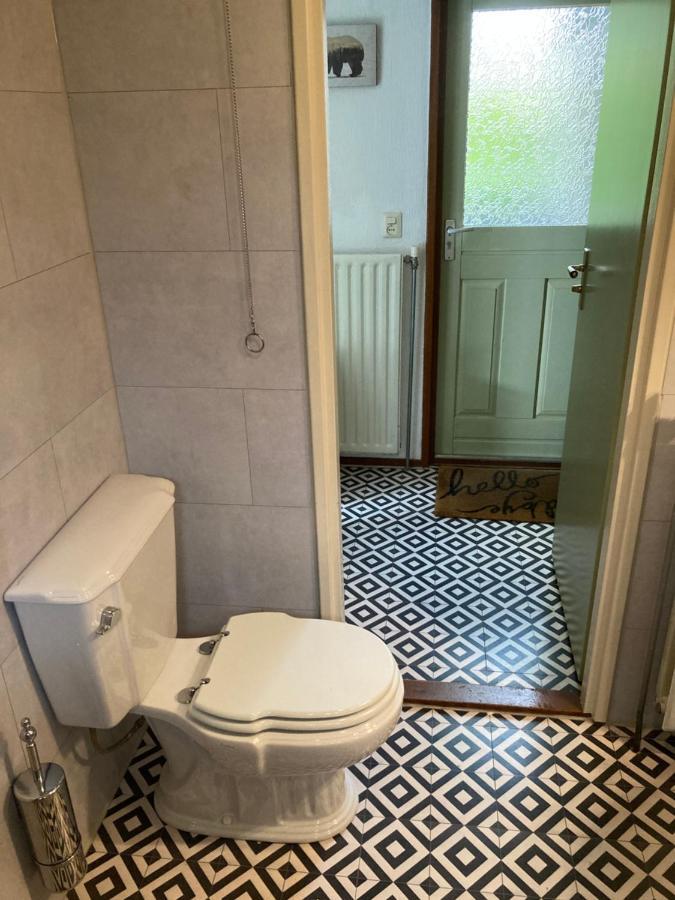 Chalet Wild Forest, Knus Chalet Op De Veluwe Met Gratis Parkeren プッテン エクステリア 写真